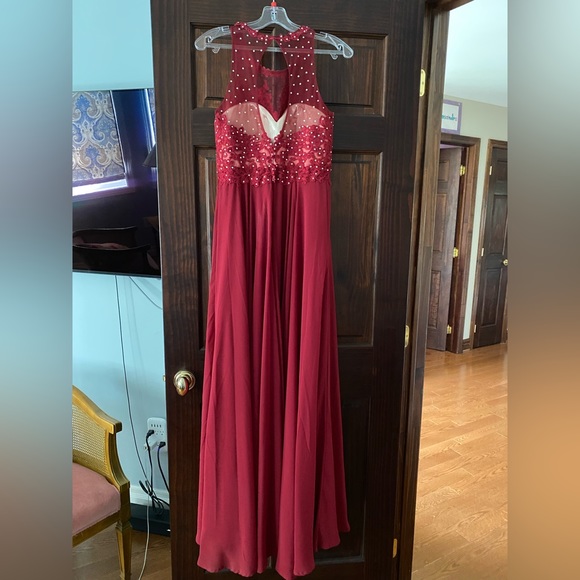 Red Prom Dress - Picture 5 of 8